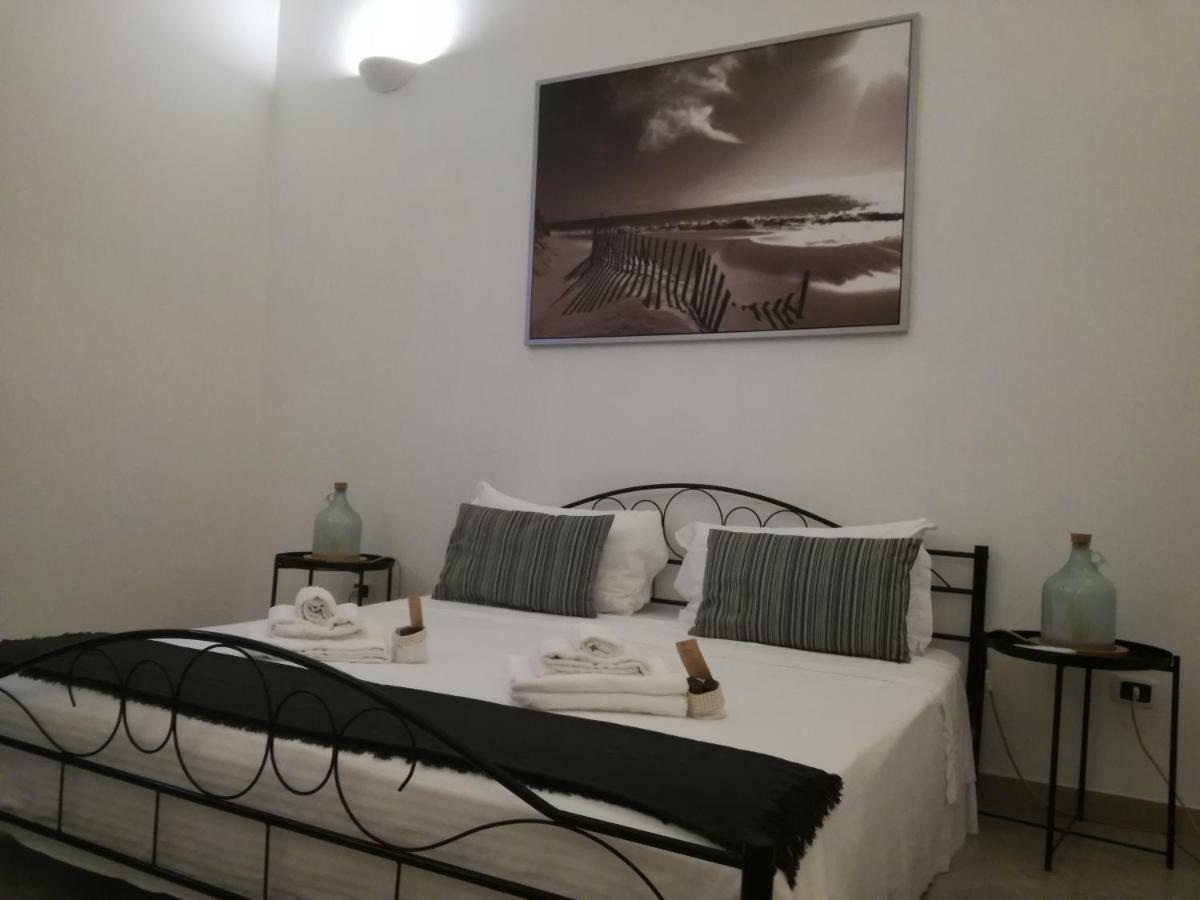 Suite Al Ponte 2.0 Taranto Exterior photo